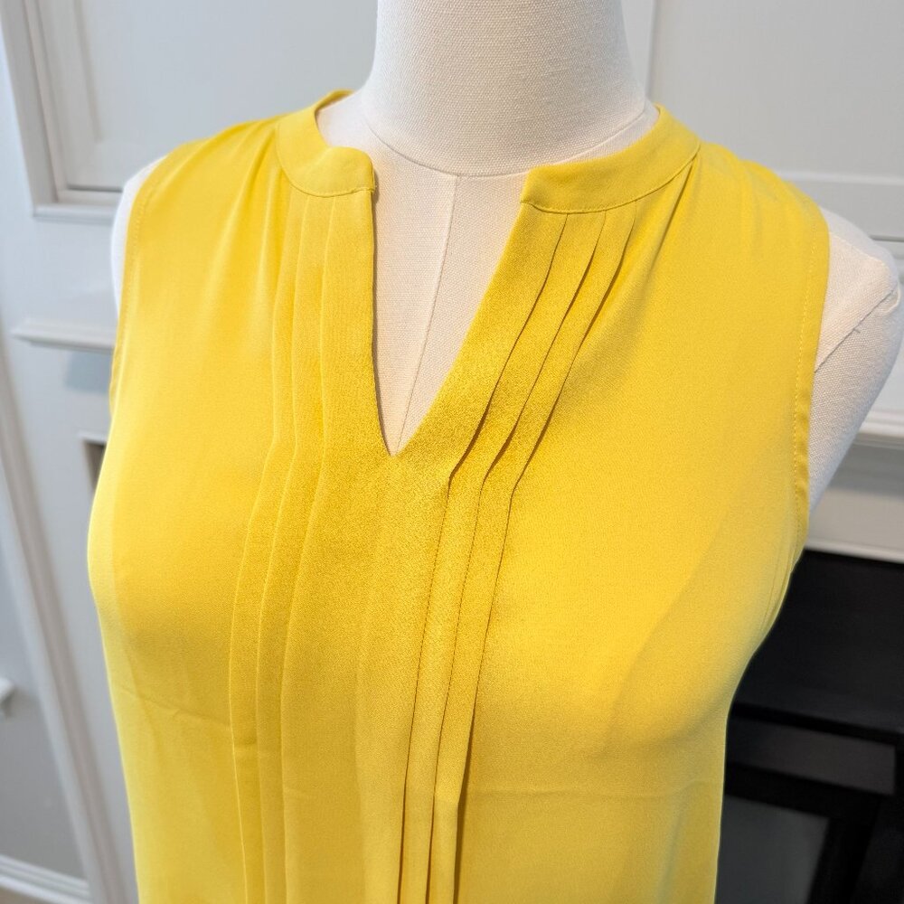 💛 Yellow Sleeveless Pintuck Blouse | 41 Hawthorn | Size S